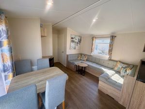 Lounge- click for photo gallery